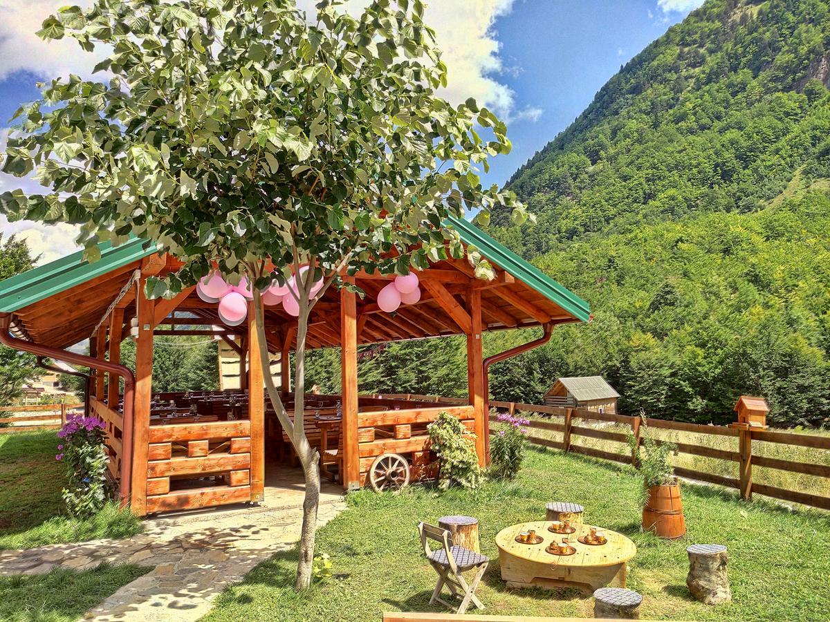 Bungalows Katun Maja Karanfil Gusinje Exterior foto